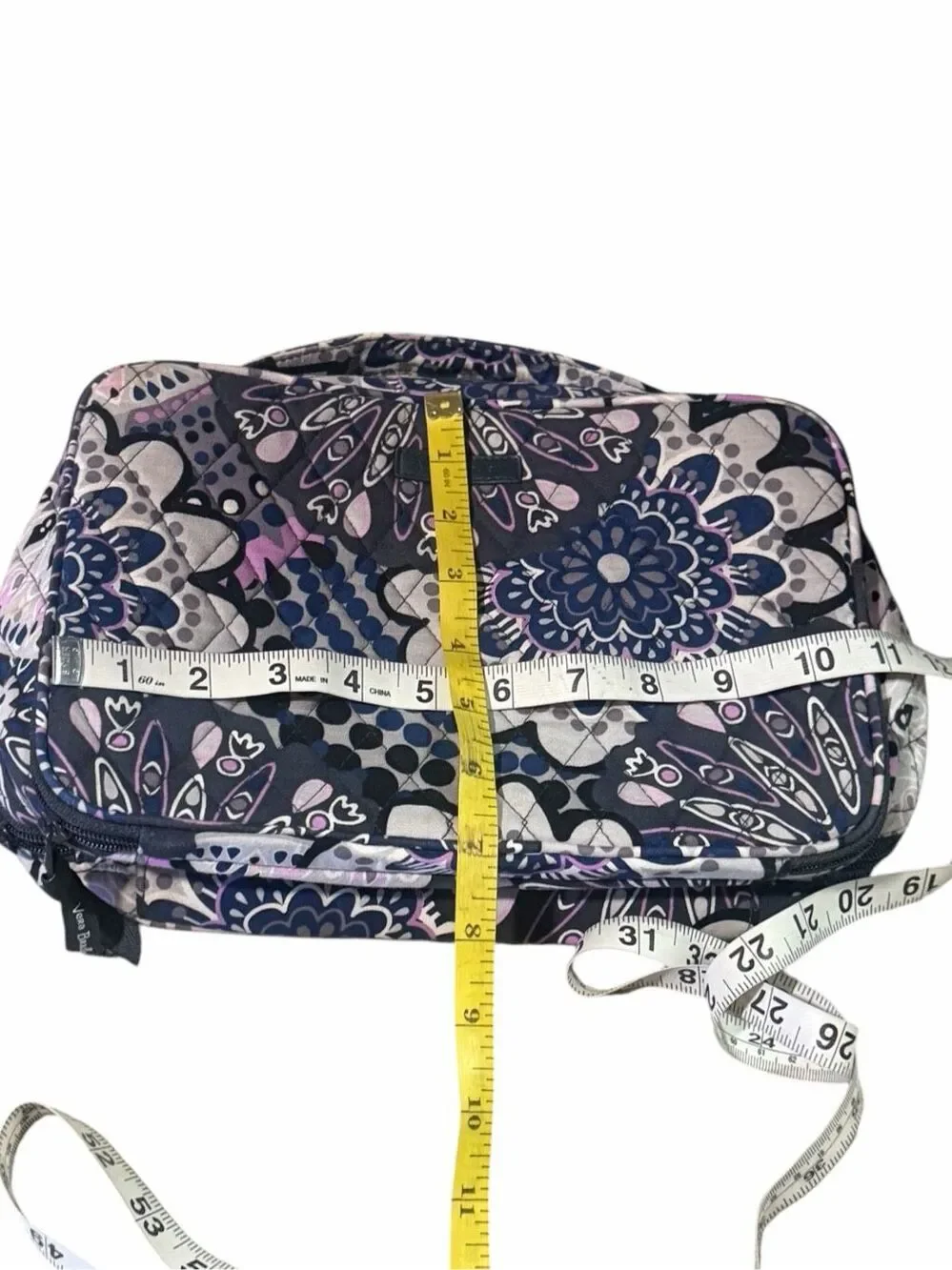 VERA BRADLEY Hanging Travel Organizer Toiletry Bag Mimosa Medallion